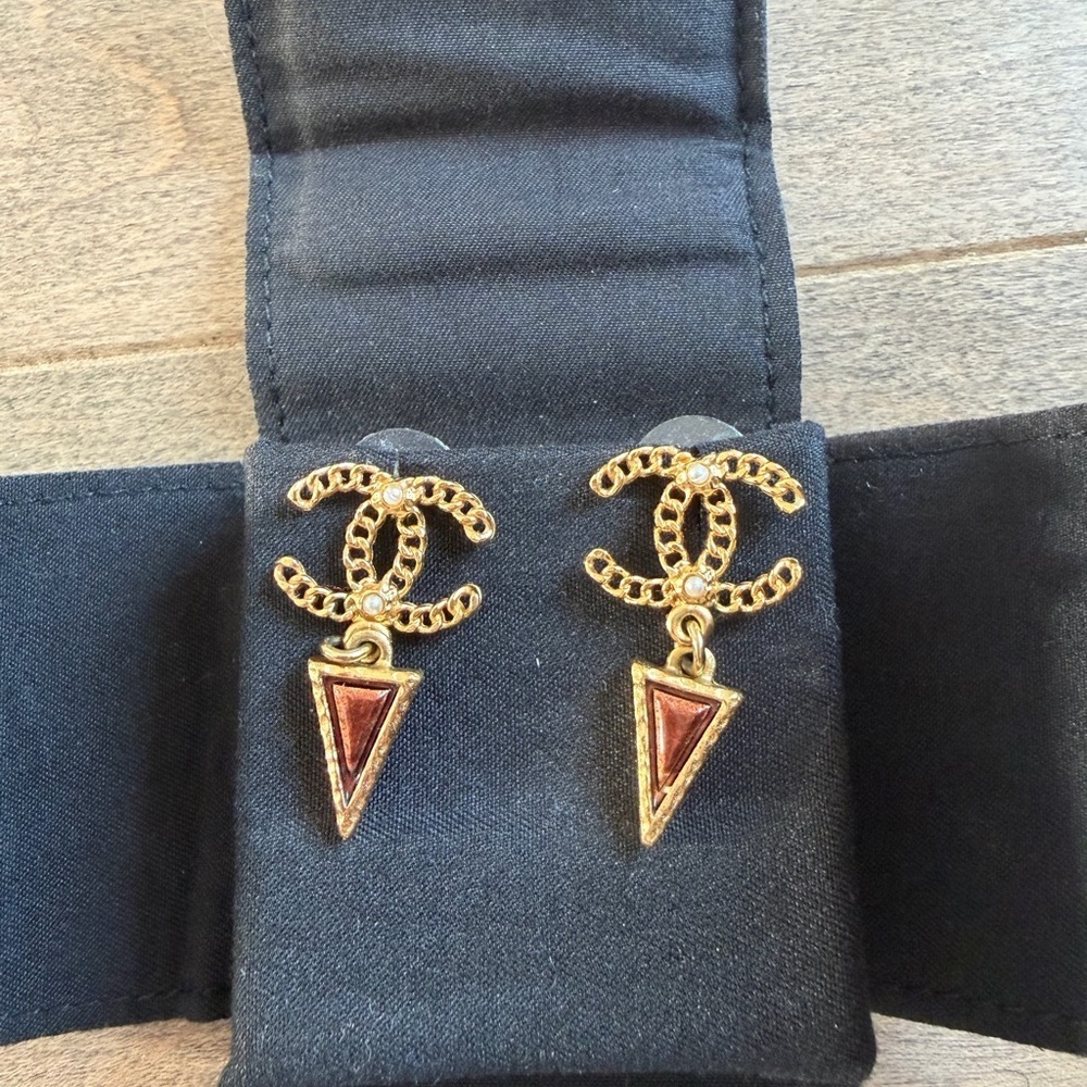 Chanel 18K Gold Plated CC Logo Earrings 2018 collection
